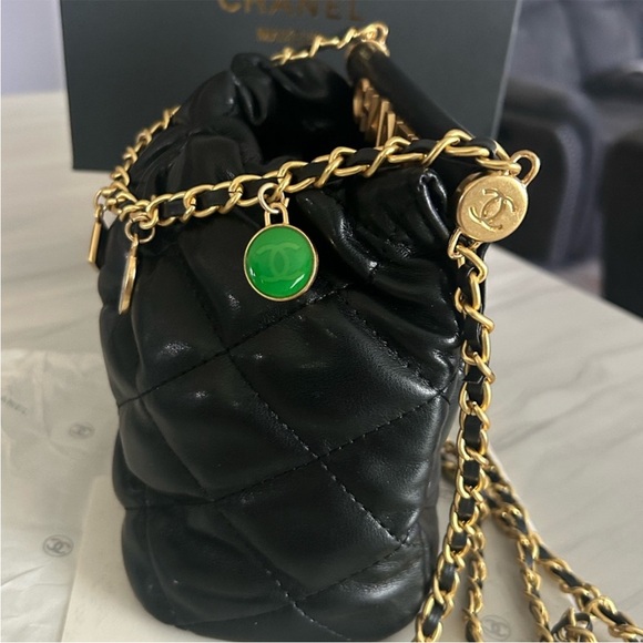 Chanel Vip Black Quilted Leather Chain Bag - Picture 5 of 16